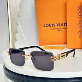 Picture of Louis Vuitton Sunglasses _SKUfw77121268fw